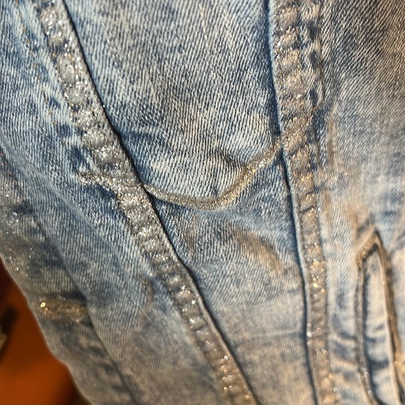 Custom Love & Lips custom glitter jean jacket - Picture 8 of 15